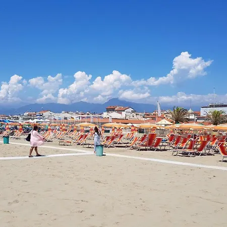 Comfortable Campsite-chalet G12 Tuscany Near Sea Domek alpejski *